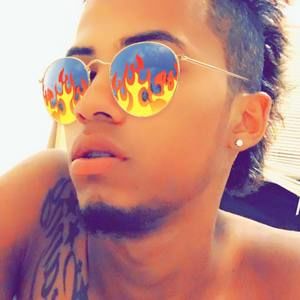 Meet your Posher, Elvis